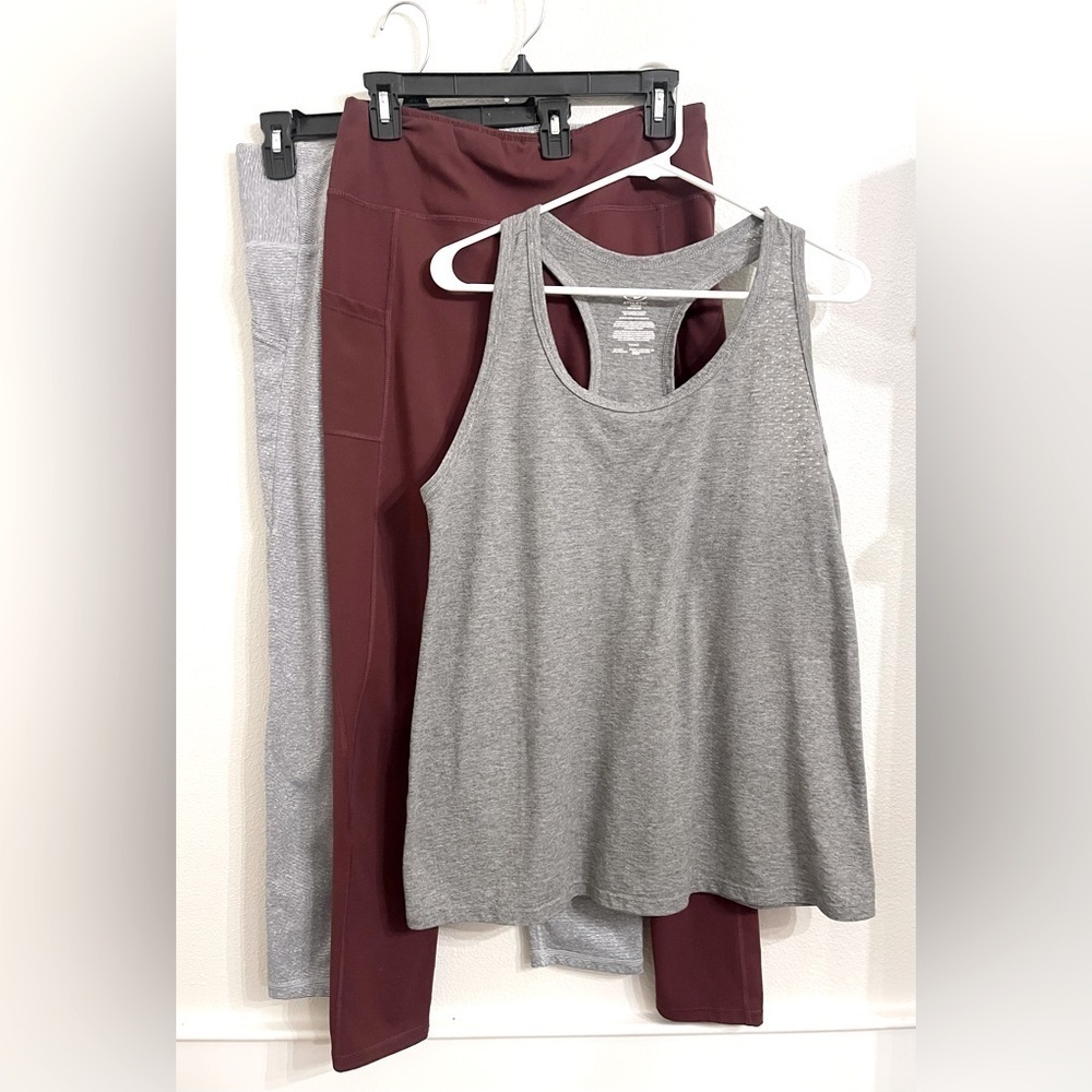Women’s Activewear Lot Size Large 2 Leggings & 1 Mesh Tank Top Gray Danskin